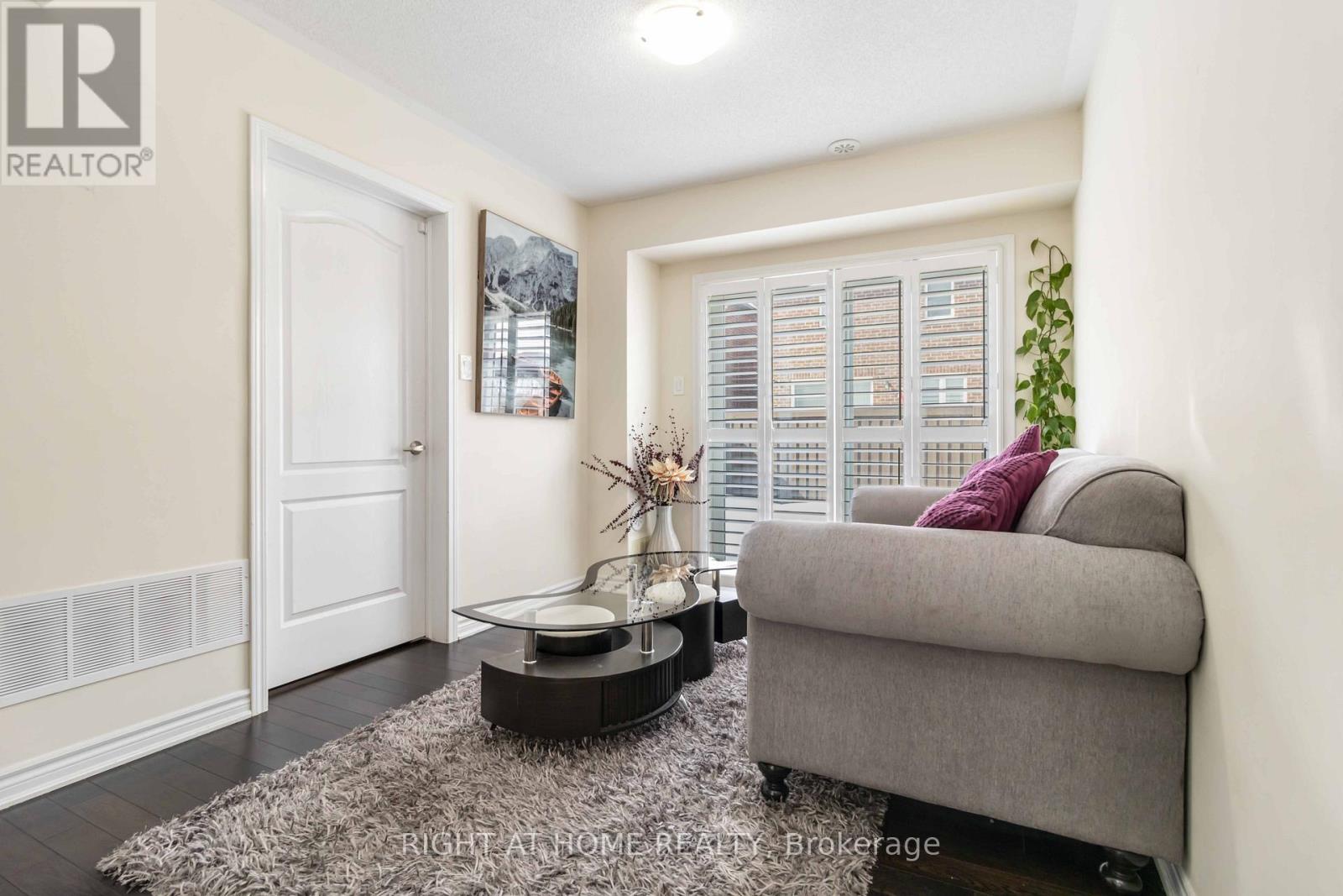 40 Stewardship Rd Road E, Brampton, Ontario  L7A 4W6 - Photo 4 - W12841870