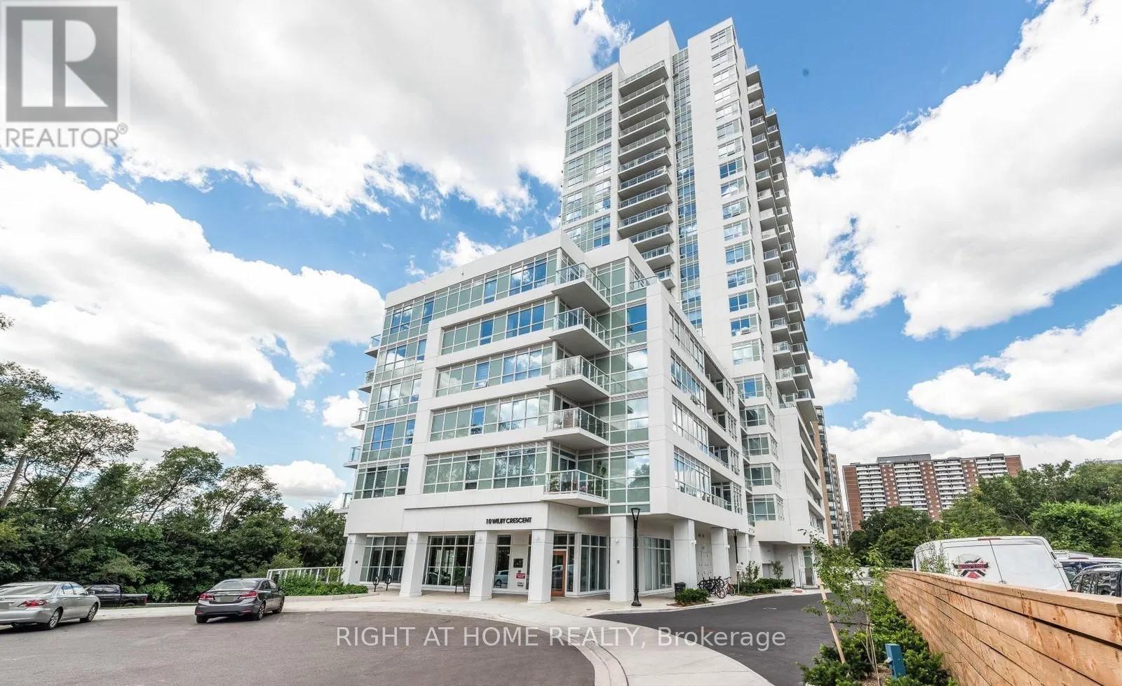 202 - 10 WILBY CRESCENT, Toronto, Ontario