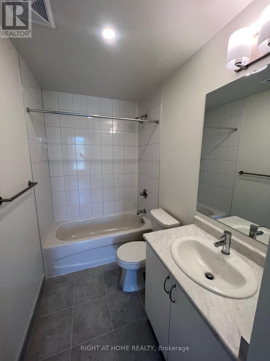 202 - 10 Wilby Crescent, Toronto, Ontario  M9N 0B6 - Photo 11 - W12841906