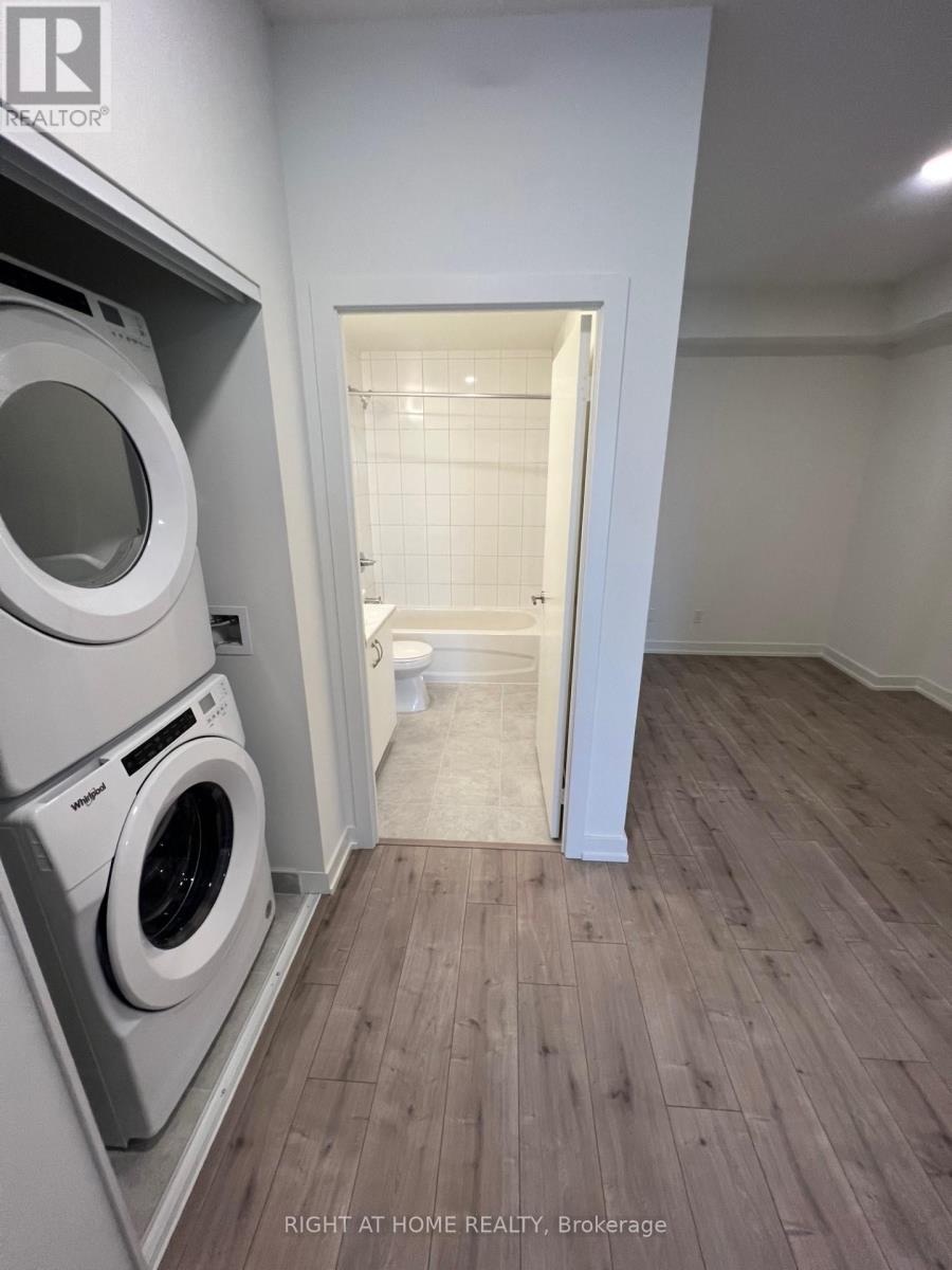 202 - 10 Wilby Crescent, Toronto, Ontario  M9N 0B6 - Photo 6 - W12841906