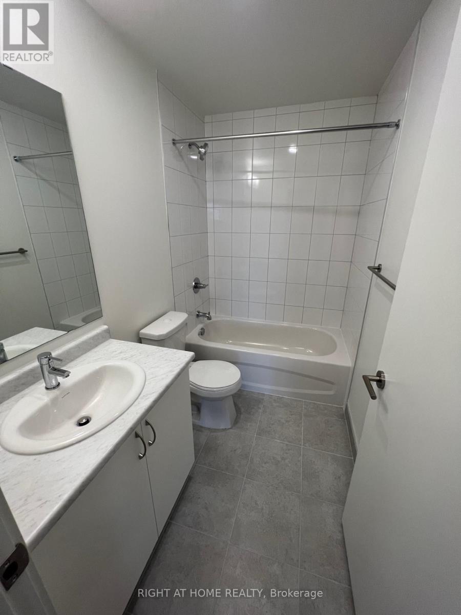 202 - 10 Wilby Crescent, Toronto, Ontario  M9N 0B6 - Photo 7 - W12841906