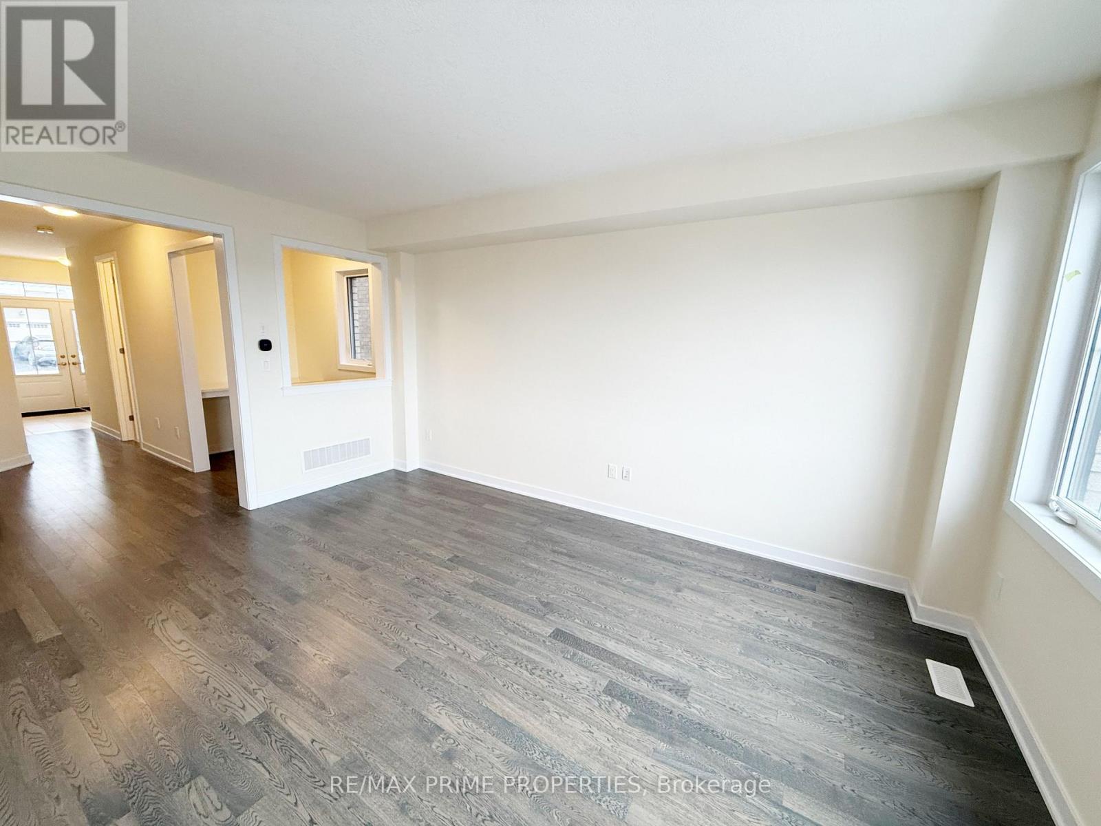 27 Starboard Crescent, Welland, Ontario  L3B 0M7 - Photo 13 - X12841874