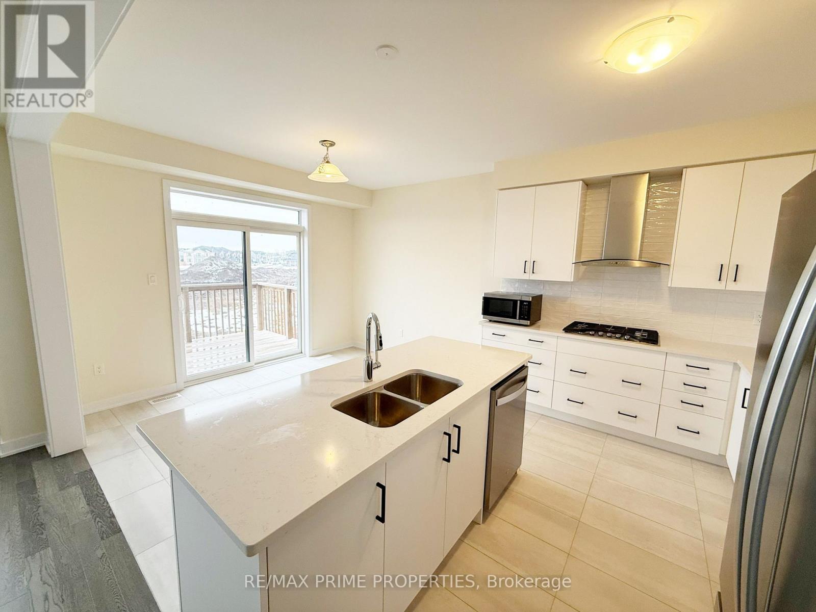 27 Starboard Crescent, Welland, Ontario  L3B 0M7 - Photo 14 - X12841874