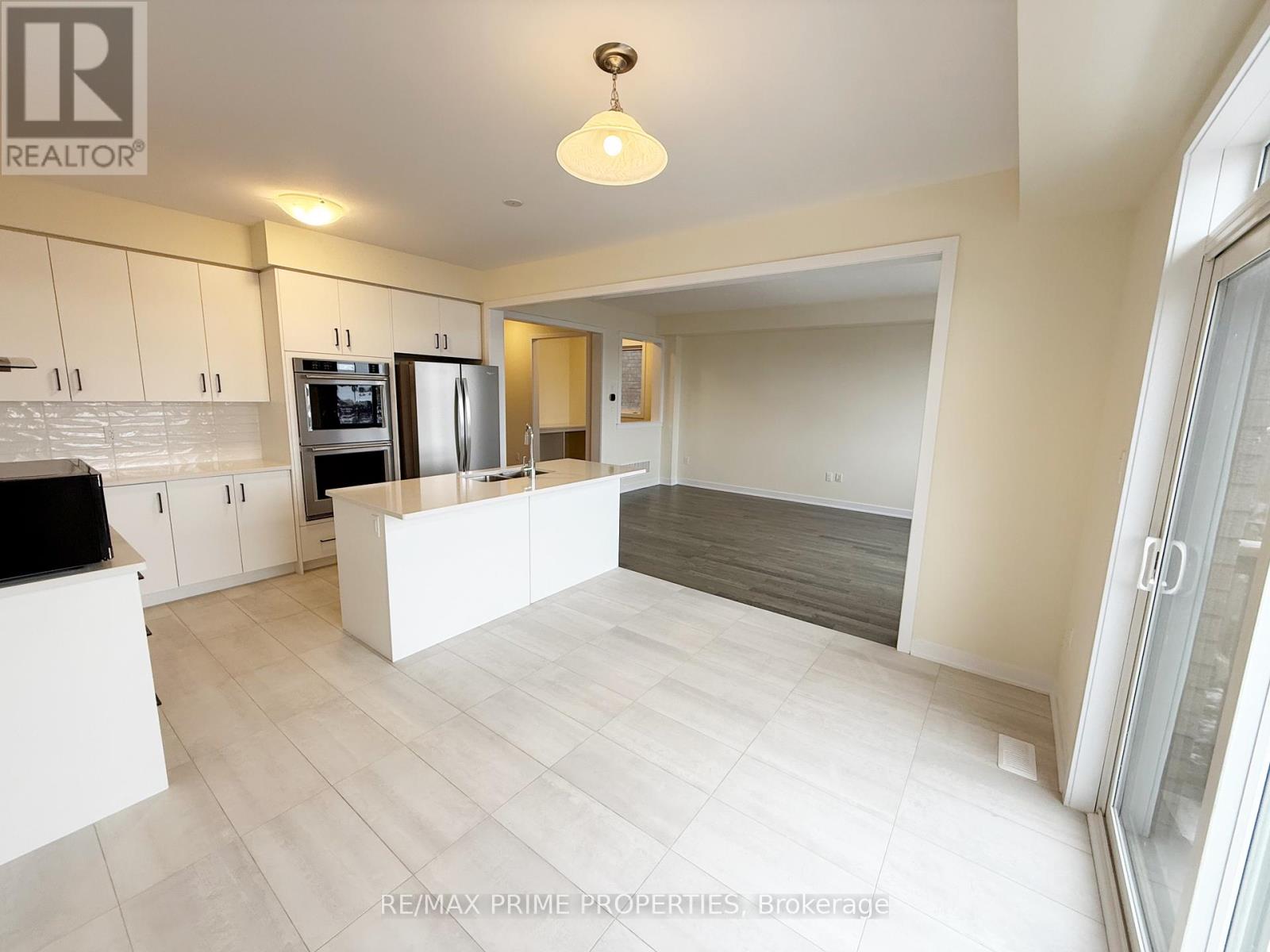 27 Starboard Crescent, Welland, Ontario  L3B 0M7 - Photo 17 - X12841874