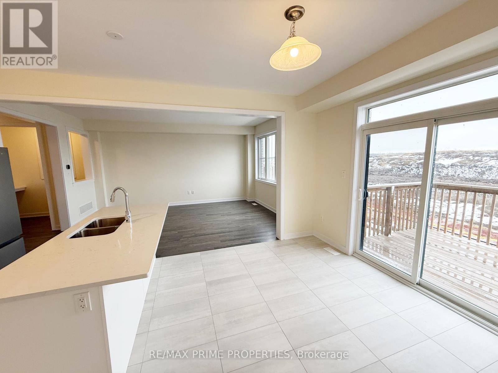 27 Starboard Crescent, Welland, Ontario  L3B 0M7 - Photo 18 - X12841874