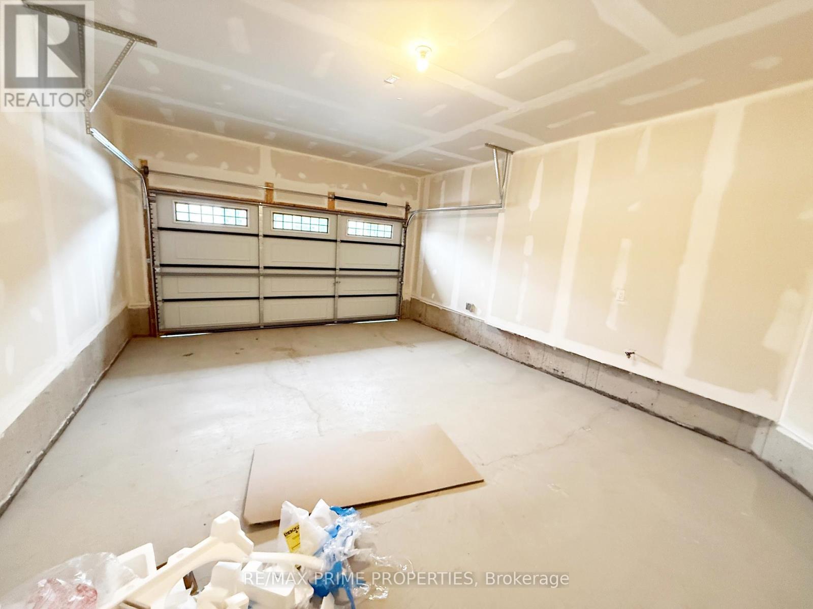 27 Starboard Crescent, Welland, Ontario  L3B 0M7 - Photo 27 - X12841874