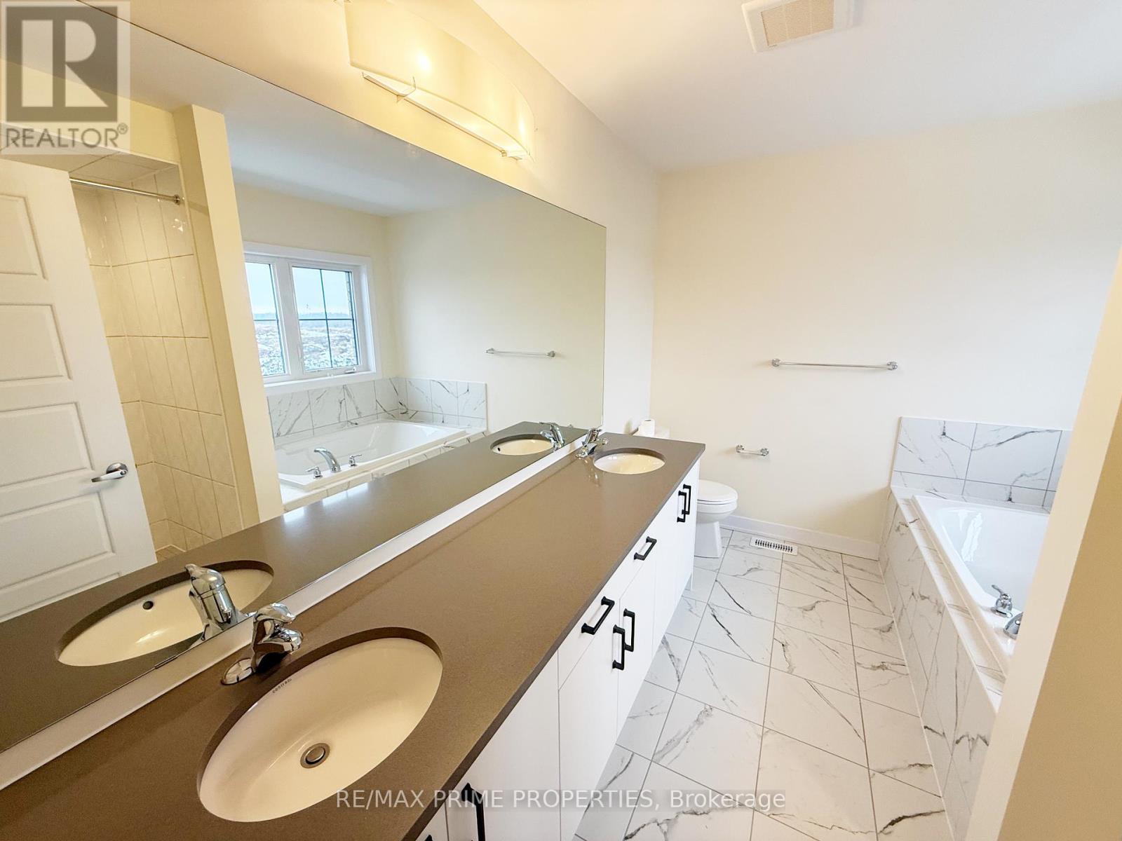 27 Starboard Crescent, Welland, Ontario  L3B 0M7 - Photo 33 - X12841874