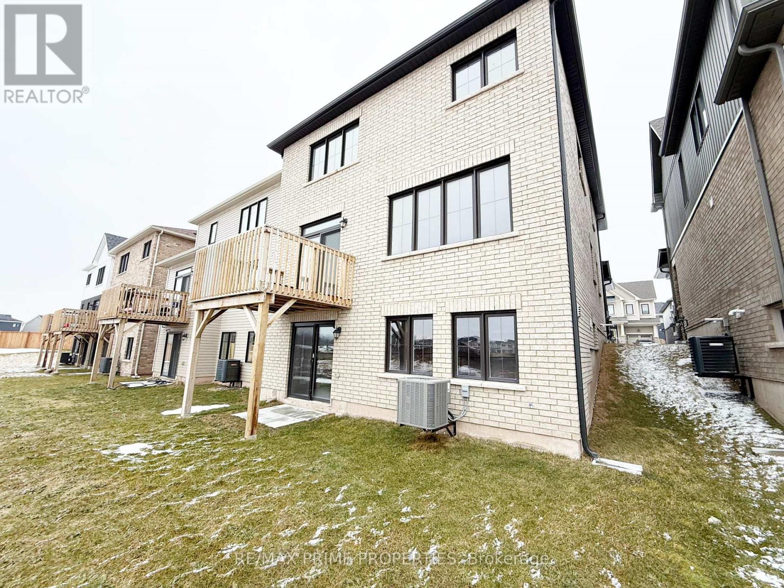 27 Starboard Crescent, Welland, Ontario  L3B 0M7 - Photo 48 - X12841874