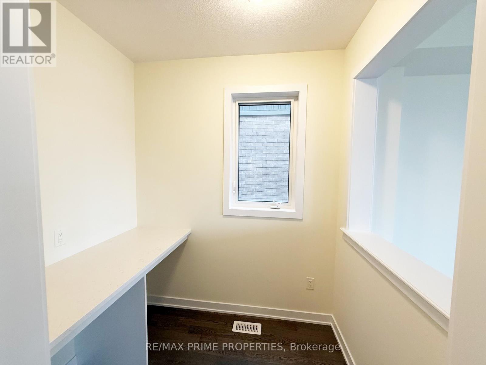 27 Starboard Crescent, Welland, Ontario  L3B 0M7 - Photo 9 - X12841874