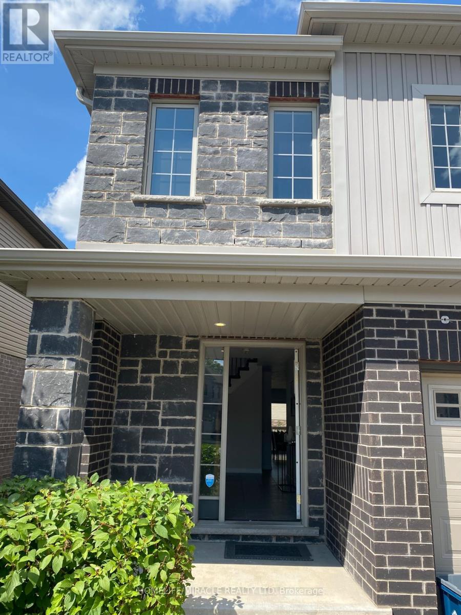 46 - 135 HARDCASTLE DRIVE, Cambridge, Ontario