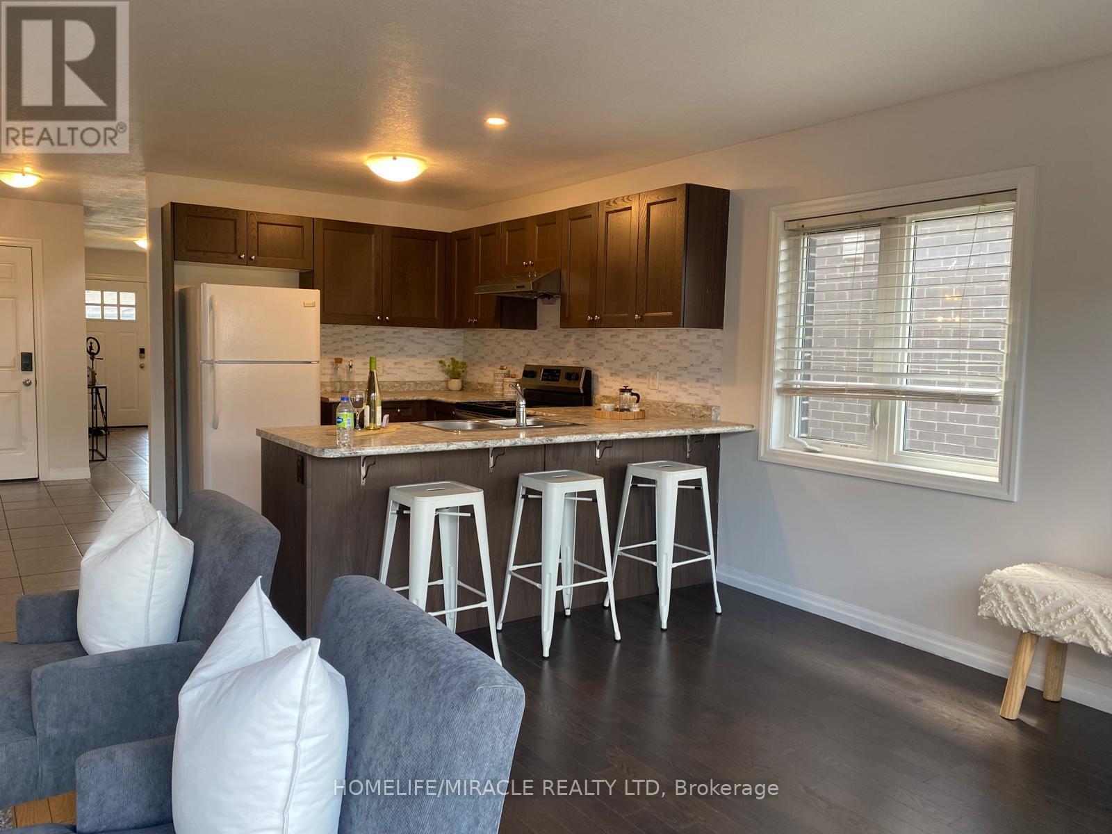 46 - 135 Hardcastle Drive, Cambridge, Ontario  N1S 0B6 - Photo 8 - X12841928