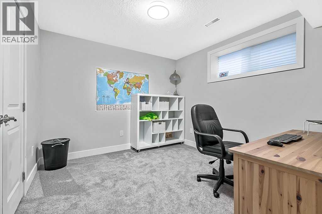 112 Kinniburgh Close, Chestermere, Alberta  T1X 0R8 - Photo 25 - A2281468