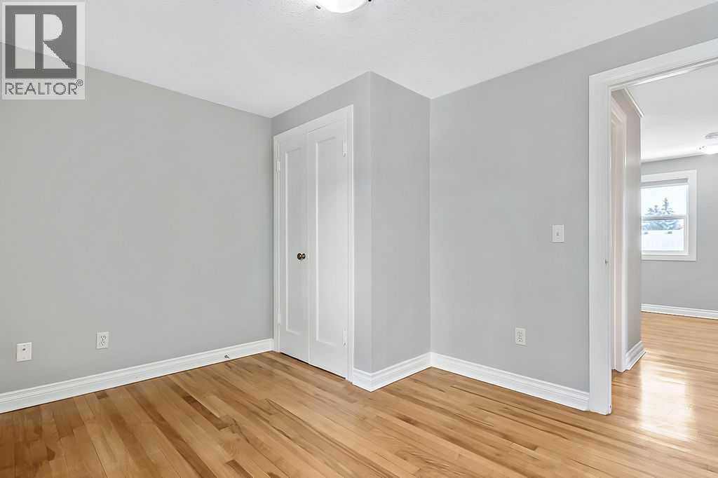 135 Amiens Crescent Sw, Calgary, Alberta  T2T 6E7 - Photo 14 - A2290183