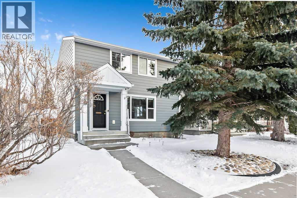 135 Amiens Crescent SW, Calgary, Alberta