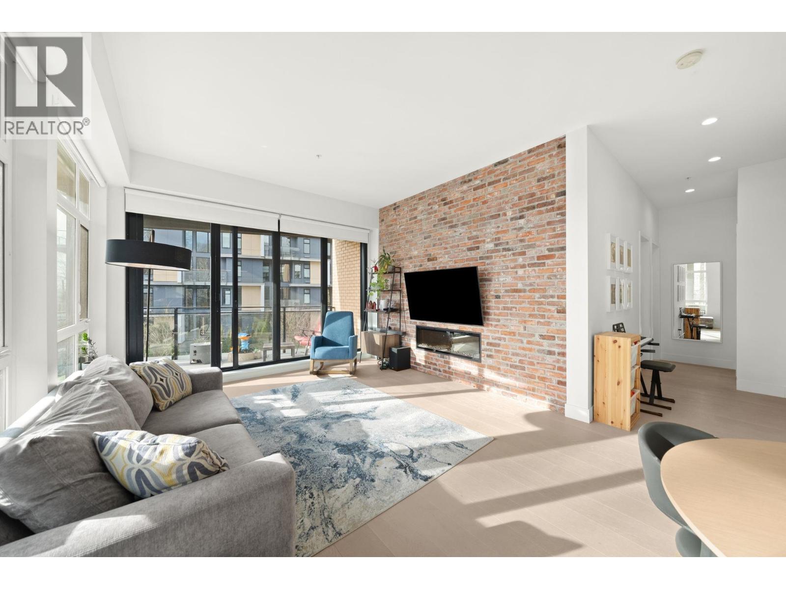 214 300 Salter Street, New Westminster, British Columbia  V3M 0L9 - Photo 4 - R3095674