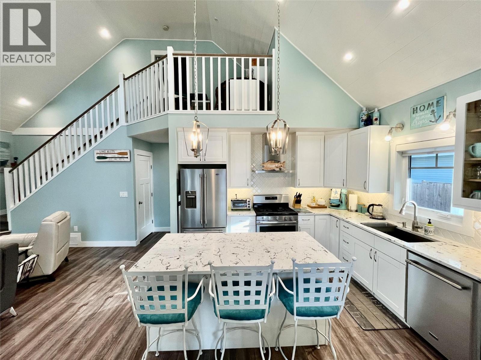 8902 Swanshore Road, Swansea Point, British Columbia  V0E 2K2 - Photo 14 - 10372427