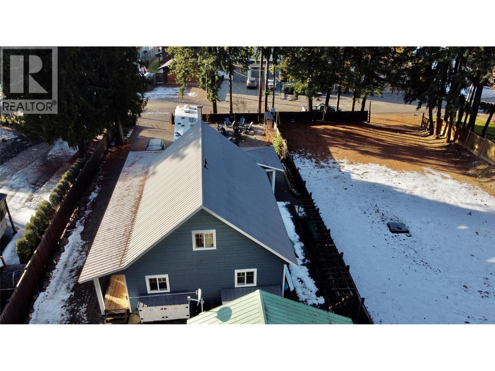 8902 Swanshore Road, Swansea Point, British Columbia  V0E 2K2 - Photo 44 - 10372427