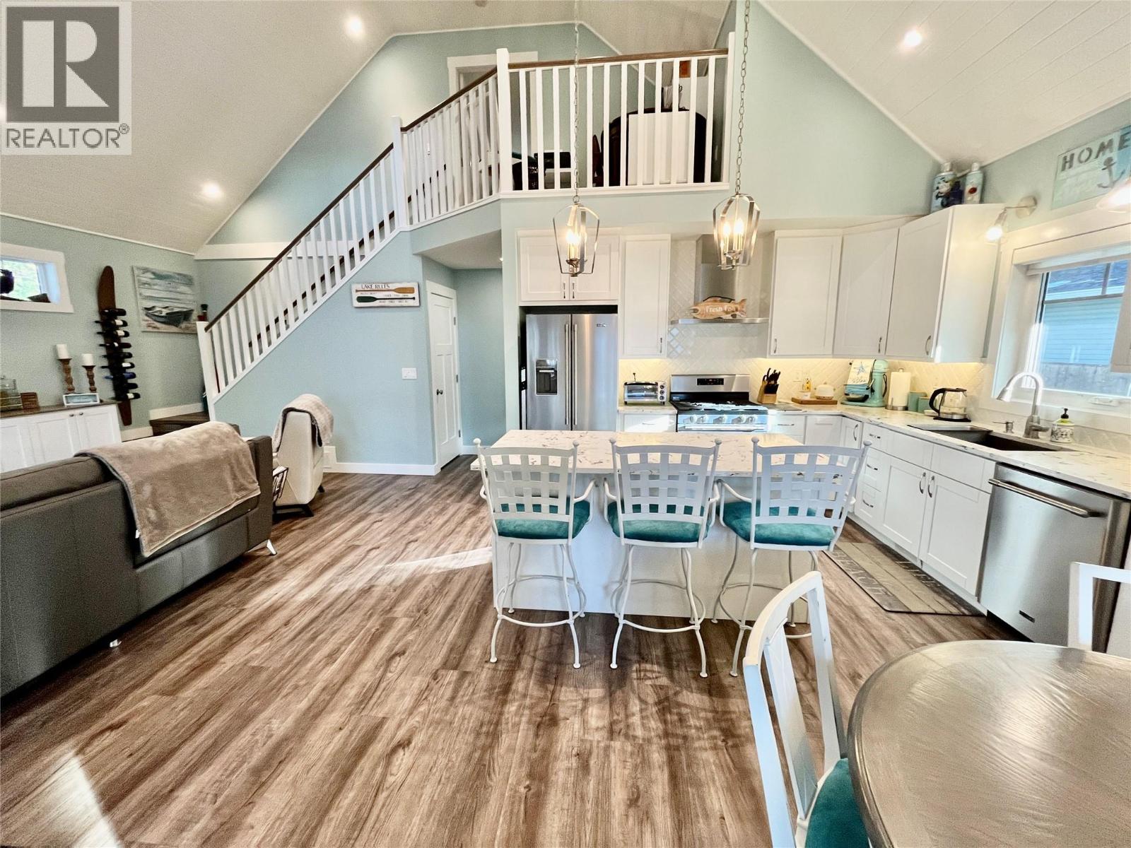 8902 Swanshore Road, Swansea Point, British Columbia  V0E 2K2 - Photo 13 - 10372427