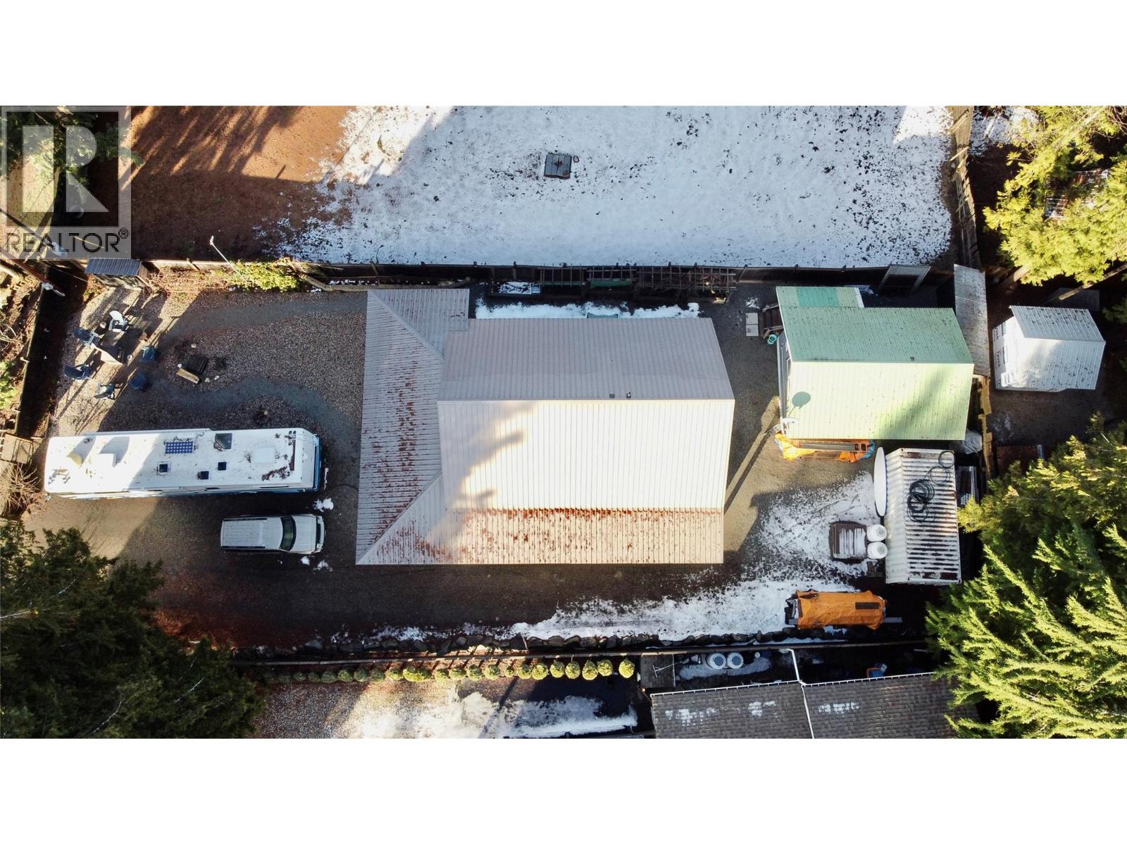 8902 Swanshore Road, Swansea Point, British Columbia  V0E 2K2 - Photo 41 - 10372427