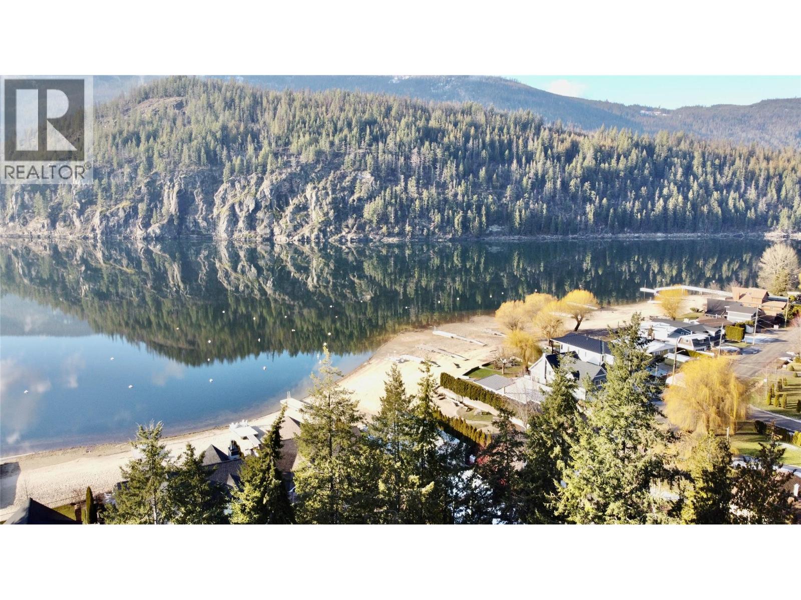 8902 Swanshore Road, Swansea Point, British Columbia  V0E 2K2 - Photo 49 - 10372427