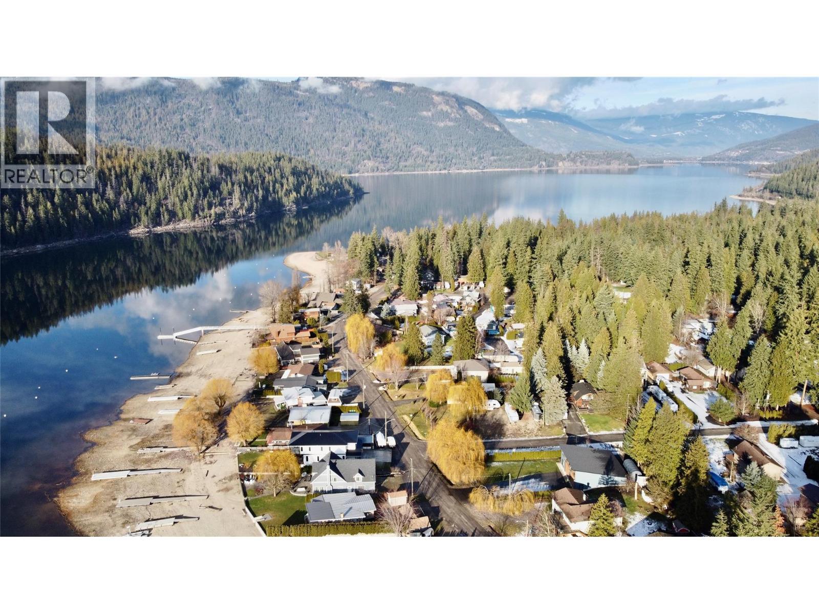 8902 Swanshore Road, Swansea Point, British Columbia  V0E 2K2 - Photo 48 - 10372427