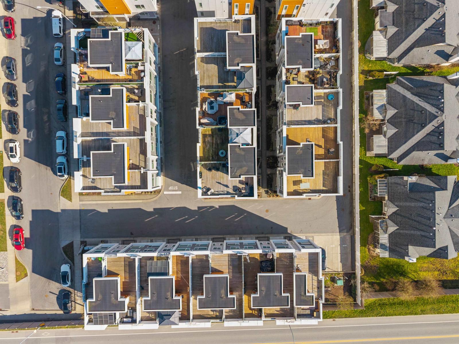 22 19628 55a Avenue, Langley, British Columbia  V3A 0M6 - Photo 1 - R3094490