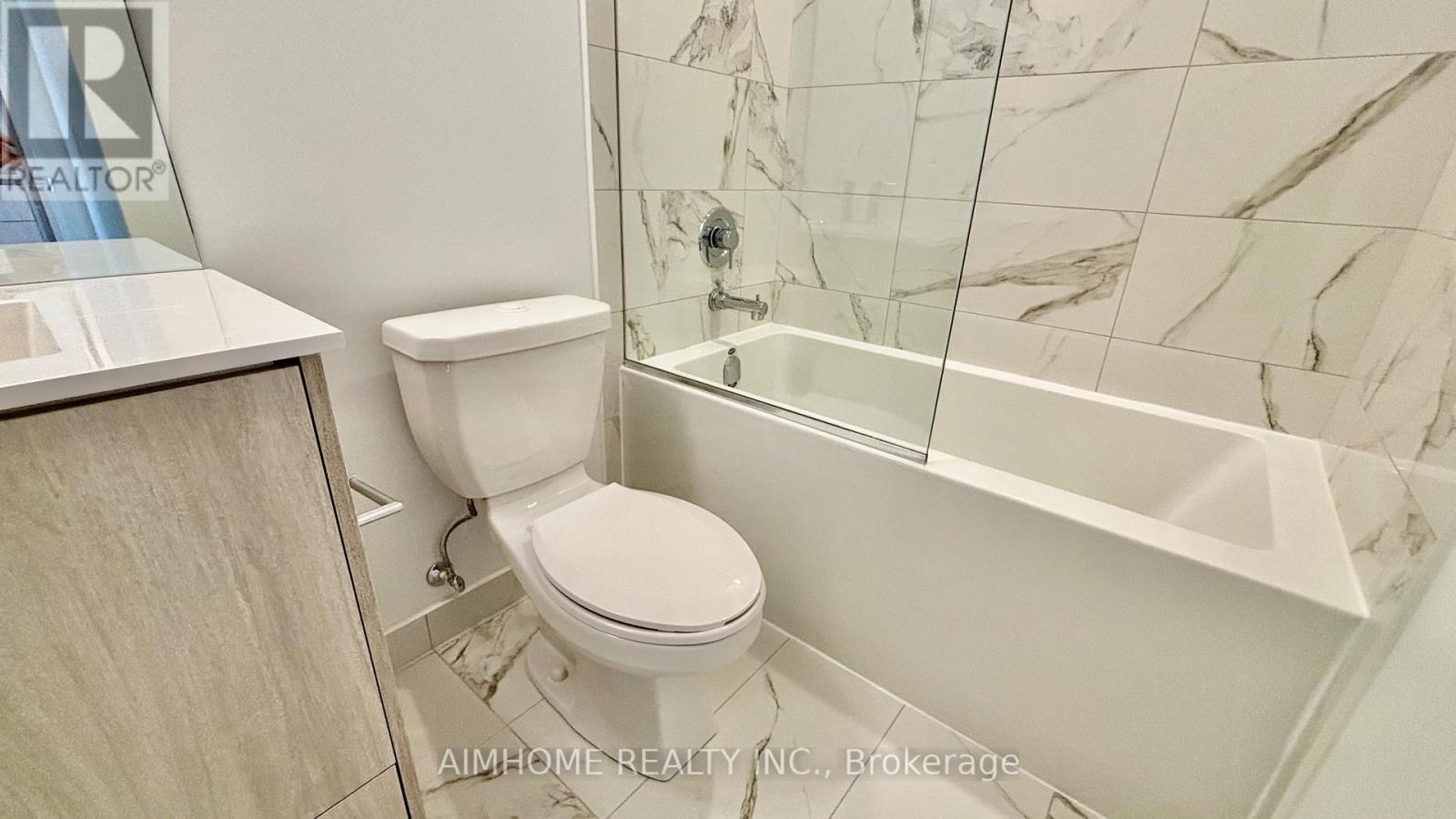 3701 - 180 Front Street E, Toronto, Ontario  M5A 1E6 - Photo 9 - C12841962