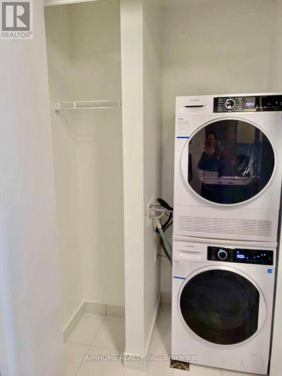 3701 - 180 Front Street E, Toronto, Ontario  M5A 1E6 - Photo 10 - C12841962