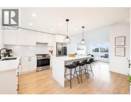 444 545 E 2ND STREET, North Vancouver, British Columbia