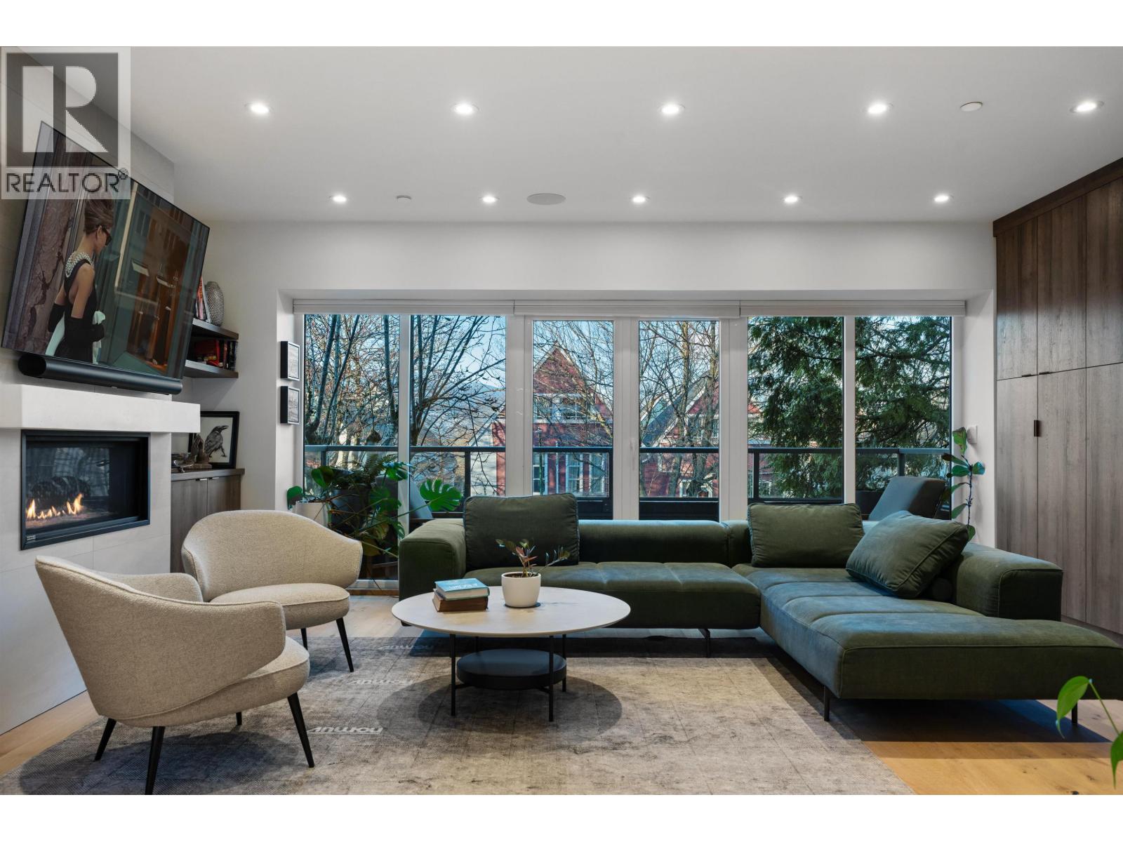 2142 W 1st Avenue, Vancouver, British Columbia  V6K 1E8 - Photo 2 - R3095729