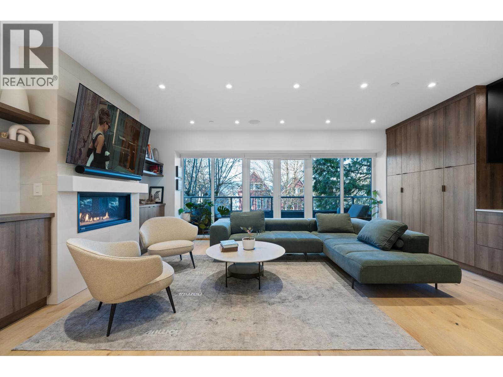 2142 W 1st Avenue, Vancouver, British Columbia  V6K 1E8 - Photo 3 - R3095729