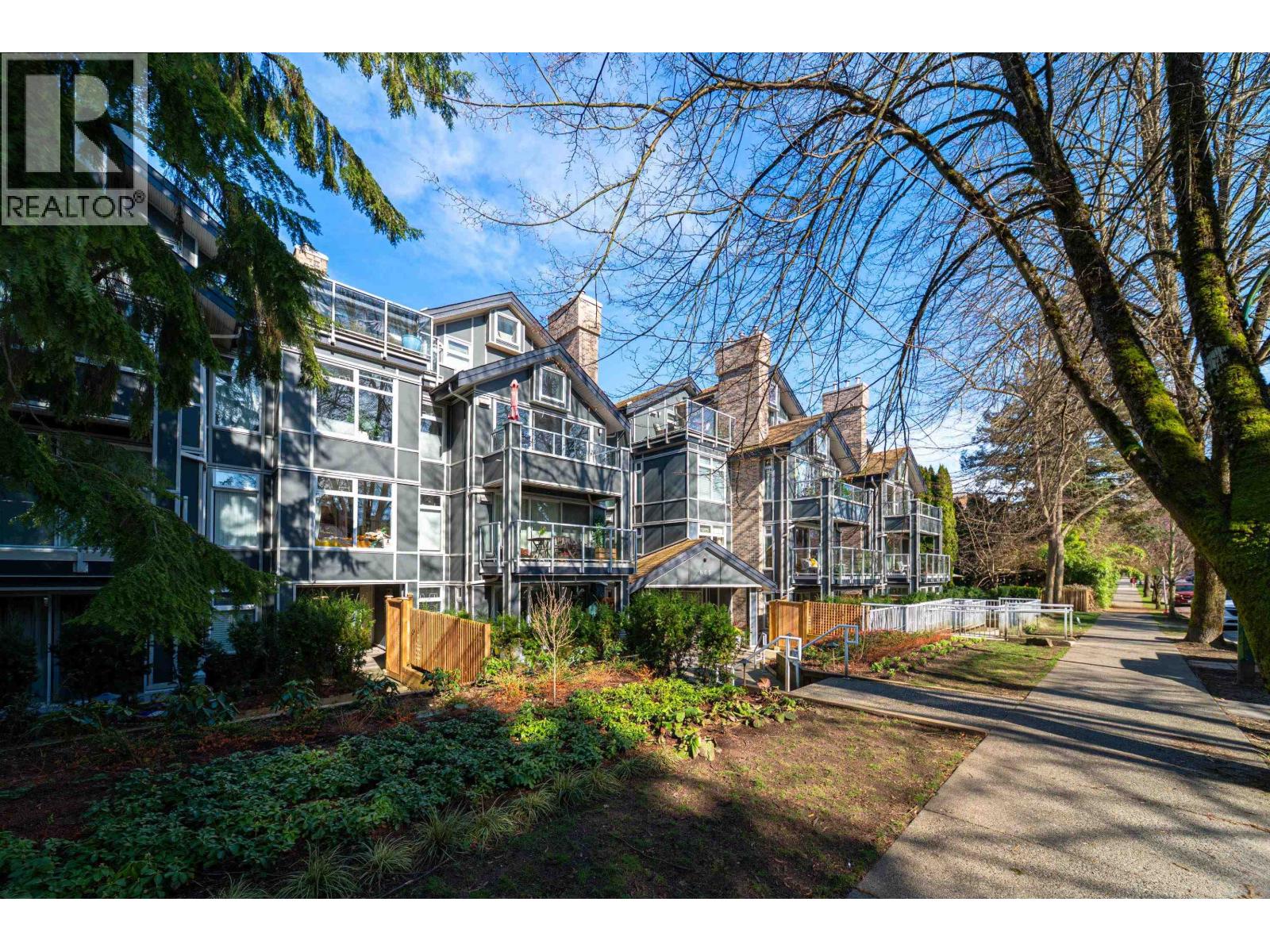 PH3 865 W 15 AVENUE, Vancouver, British Columbia