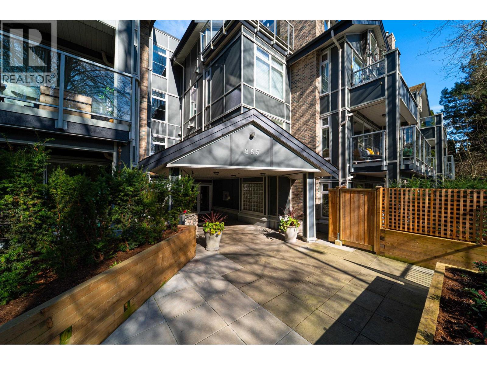 Ph3 865 W 15 Avenue, Vancouver, British Columbia  V5Z 1R8 - Photo 2 - R3095733