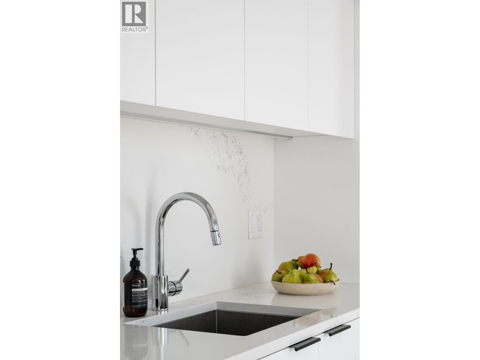 Ph1 683 E 27th Avenue, Vancouver, British Columbia  V5V 2K7 - Photo 9 - R3095757