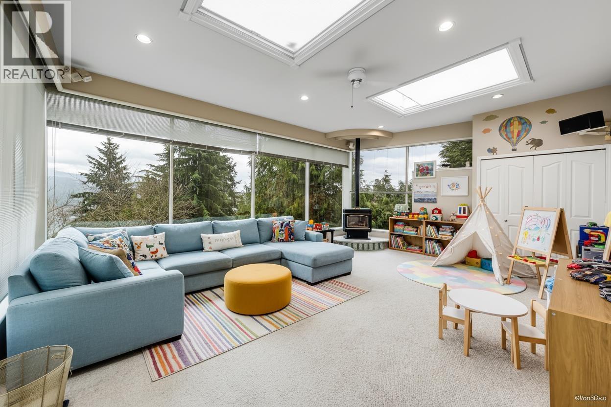 749 Carleton Drive, Port Moody, British Columbia  V3H 3K7 - Photo 10 - R3095749