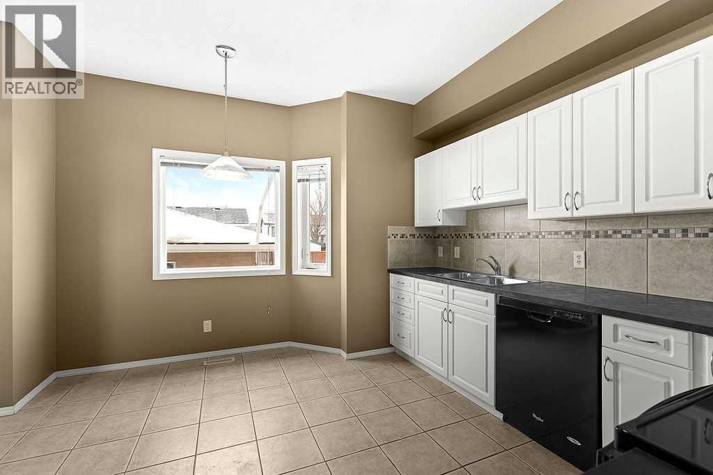 215 Strathcona Circle, Strathmore, Alberta T1P 0B1 - Photo 14 - A2282289