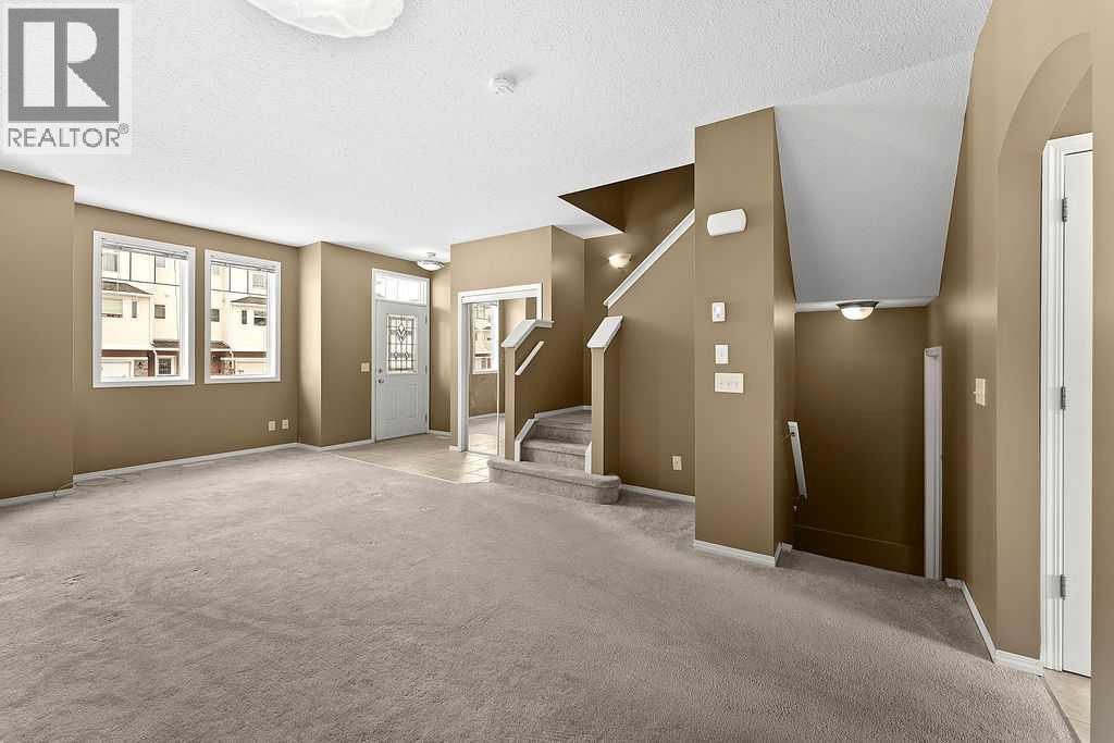 215 Strathcona Circle, Strathmore, Alberta T1P 0B1 - Photo 7 - A2282289