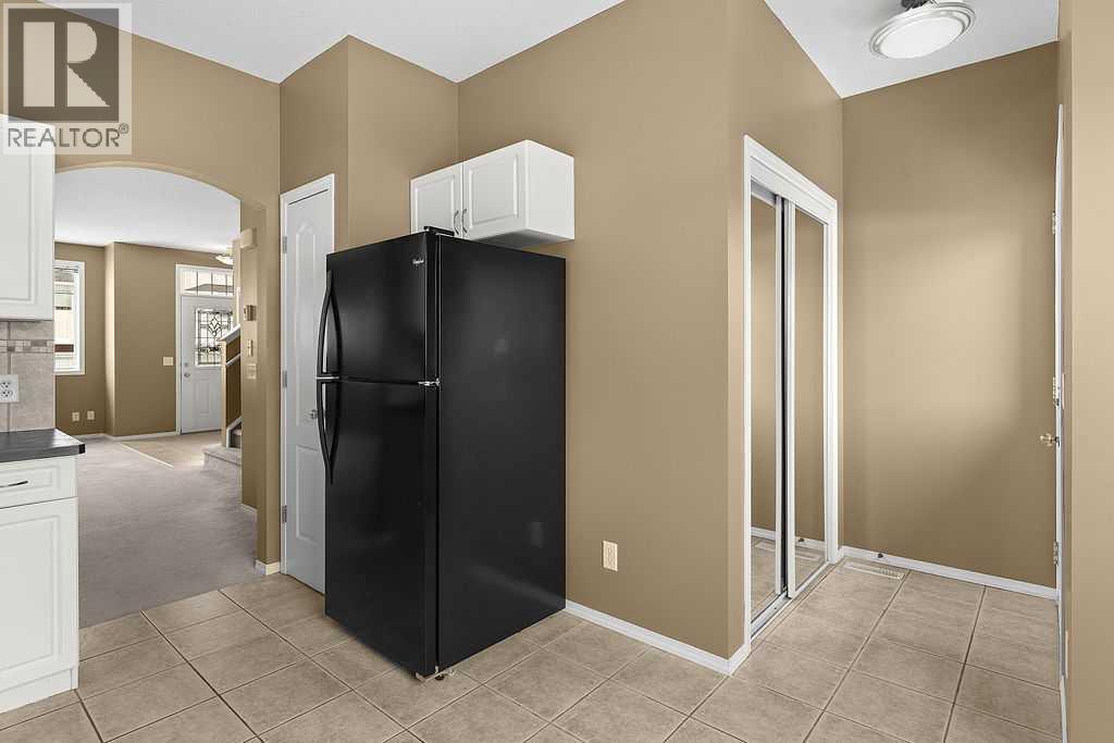 215 Strathcona Circle, Strathmore, Alberta T1P 0B1 - Photo 11 - A2282289