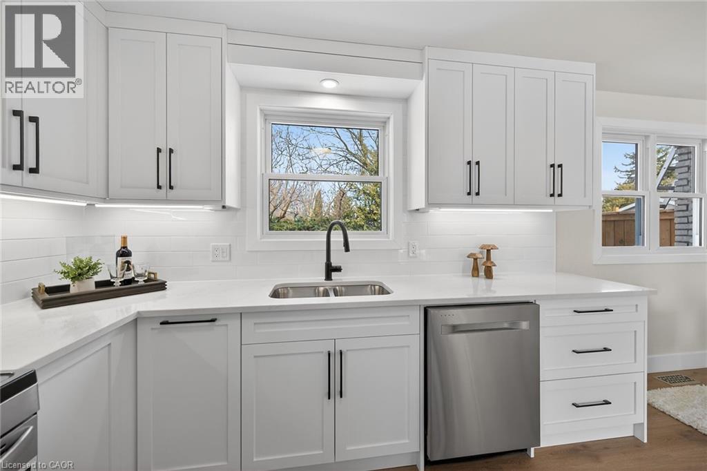 1418 Pineview Court, Cambridge, Ontario  N3H 4X1 - Photo 15 - 40808134