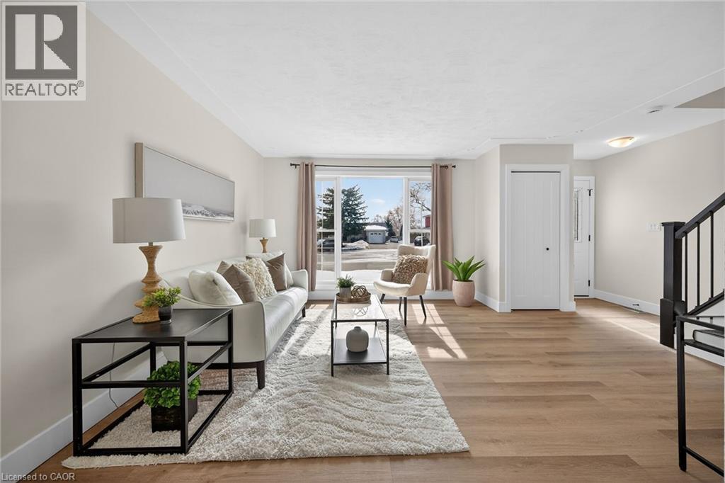 1418 Pineview Court, Cambridge, Ontario  N3H 4X1 - Photo 6 - 40808134