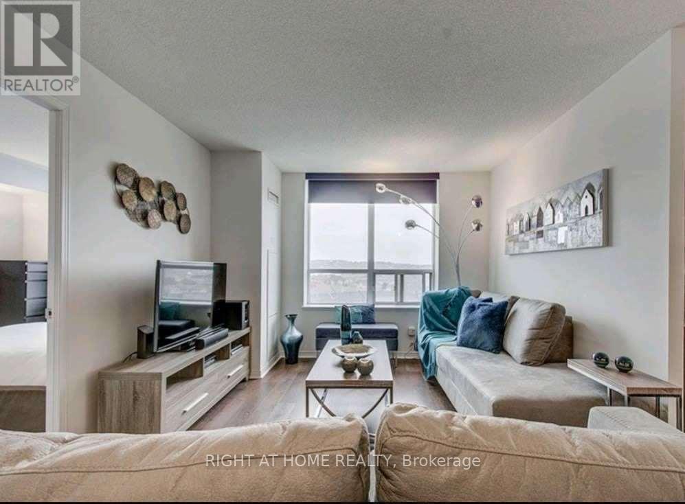 703 - 75 King Williams Crescent, Richmond Hill, Ontario  L4B 0C1 - Photo 5 - N12841982