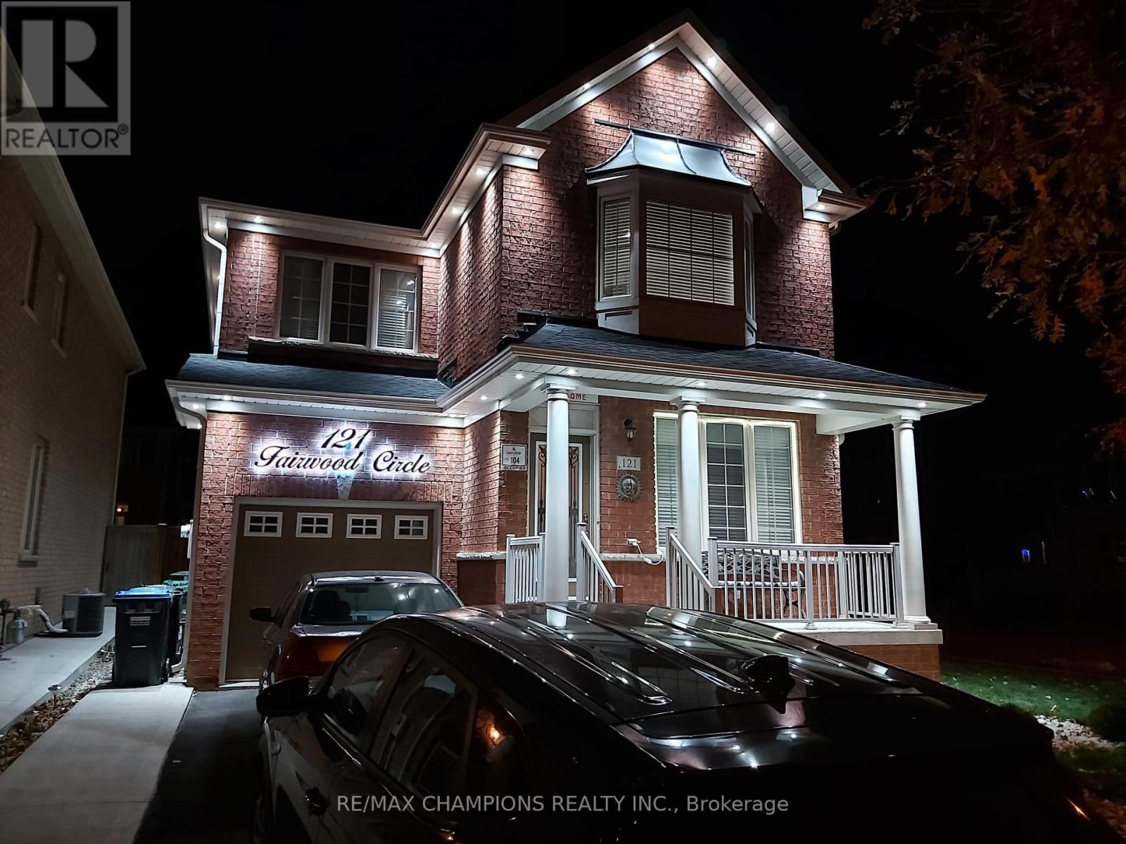 121 Fairwood Circle, Brampton, Ontario  L6R 0X4 - Photo 4 - W12841966