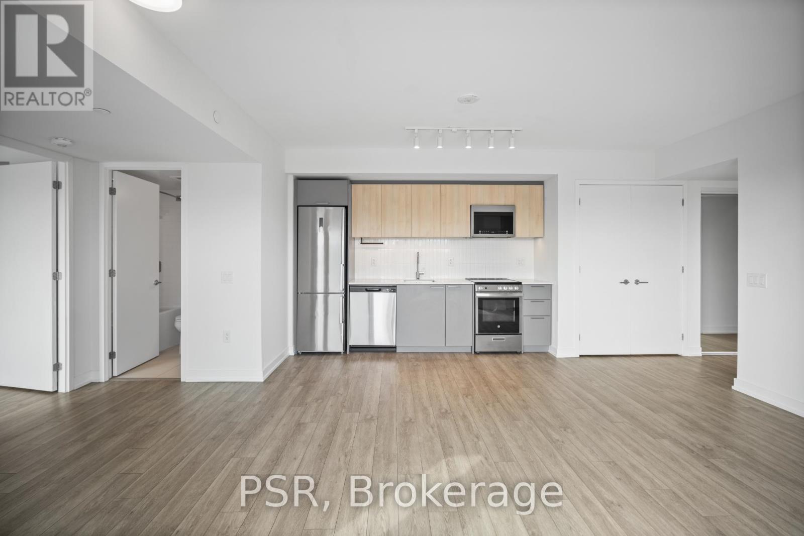 422 - 299 Campbell Avenue, Toronto, Ontario  M6P 3V7 - Photo 4 - W12841968