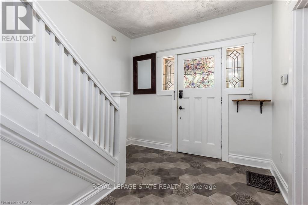 46 Tisdale Street S, Hamilton, Ontario  L8N 2W2 - Photo 6 - X12841978