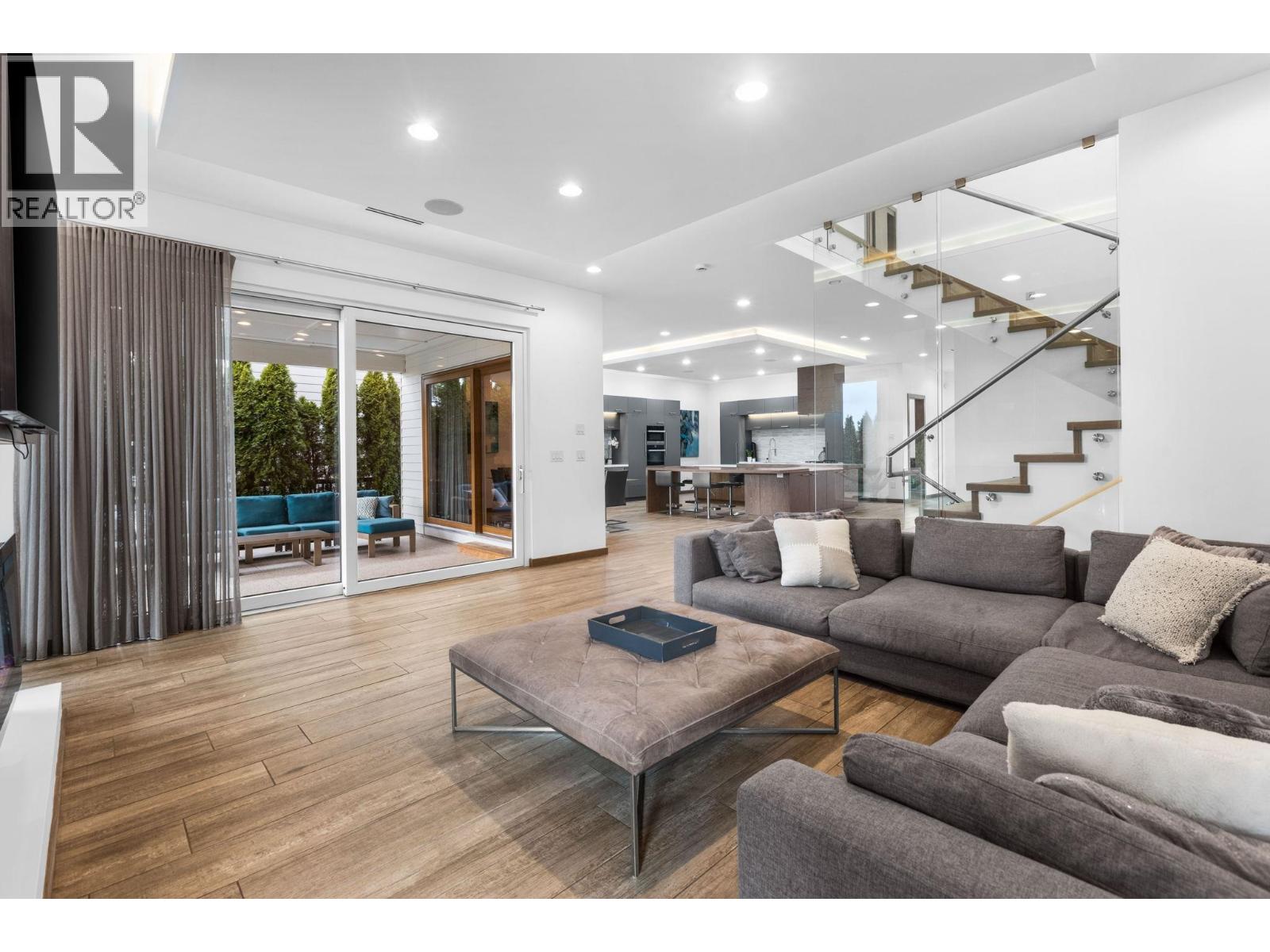 2150 Kugler Avenue, Coquitlam, British Columbia  V3K 2S6 - Photo 6 - R3095734