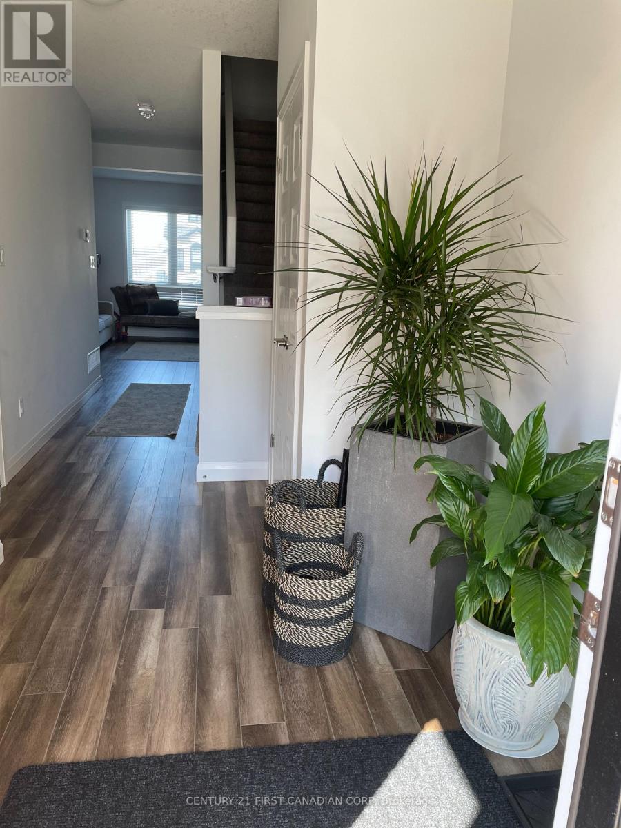 5 - 827 Kleinburg Drive E, London North, Ontario  N5X 0N6 - Photo 3 - X12842012