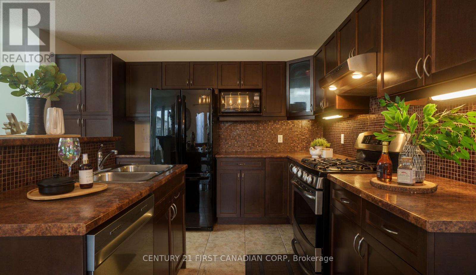 1 - 582 Hyde Park Road, London North, Ontario  N6H 3S1 - Photo 12 - X12842030