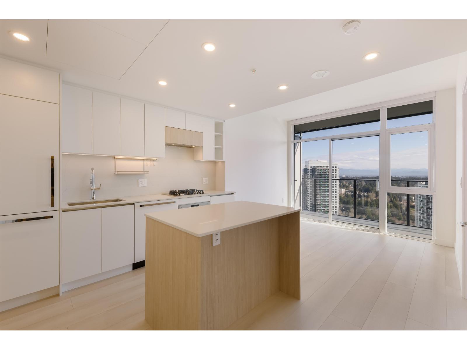 3511 13573 98A AVENUE, Surrey, British Columbia