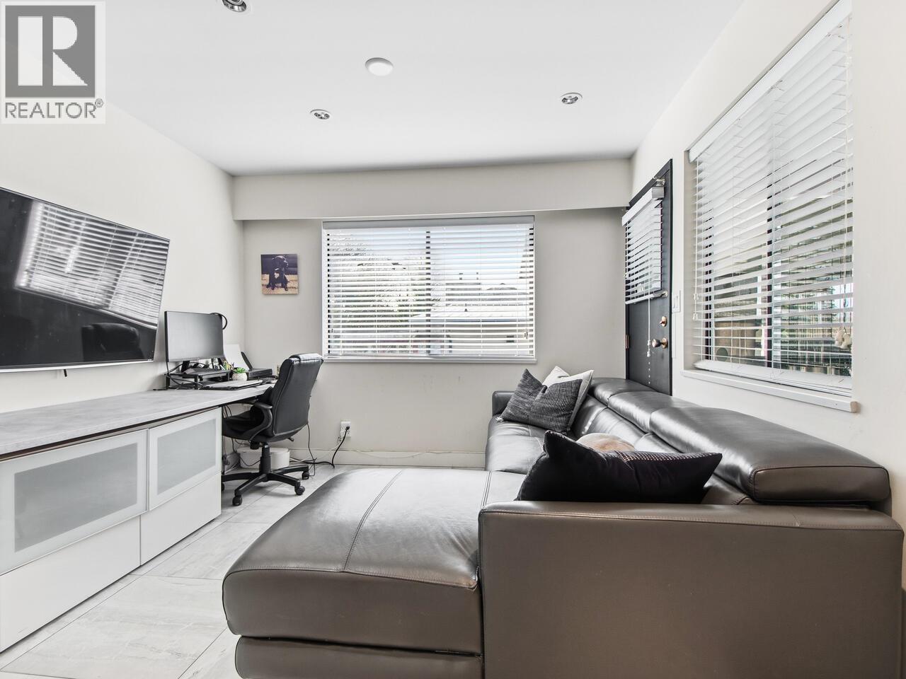 7640 Lawrence Drive, Burnaby, British Columbia  V5A 1T6 - Photo 12 - R3095464