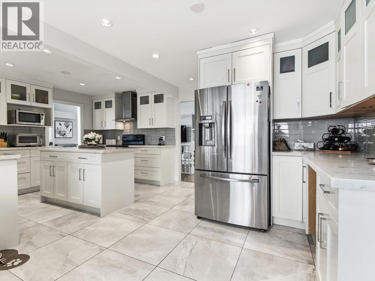 7640 Lawrence Drive, Burnaby, British Columbia  V5A 1T6 - Photo 9 - R3095464